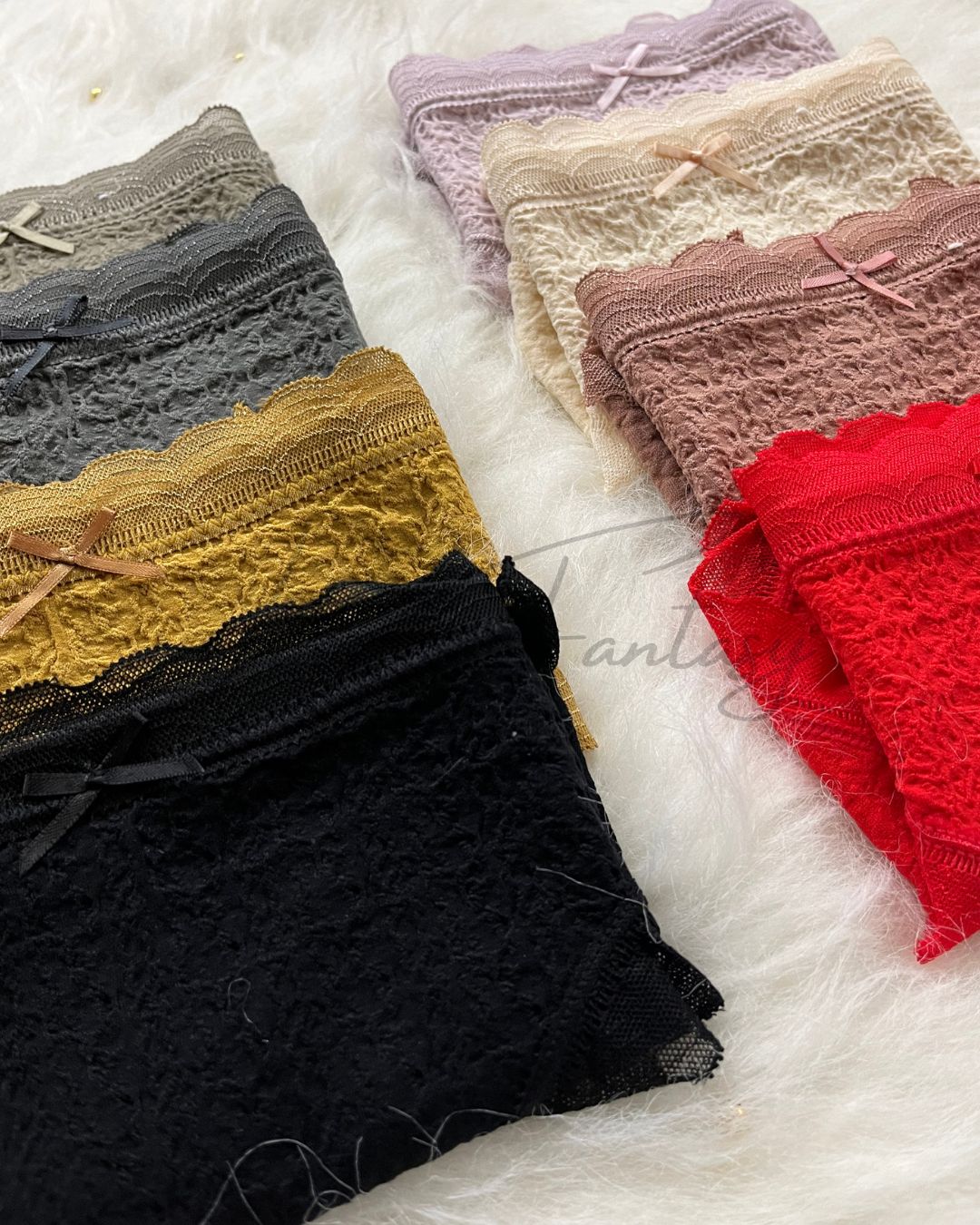 Lace detailing panty ( pack of 3 )